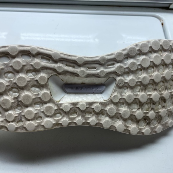 Stella McCartney Ultraboost x 3D Knit Shoes - Picture 9 of 12